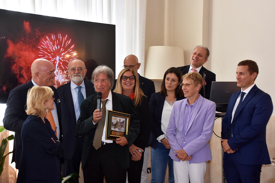 Premio1 - Associazione Genesis